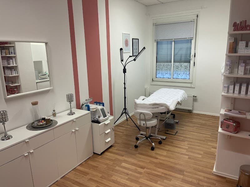 A.B.Cosmetics München photo
