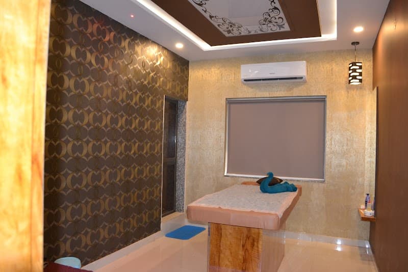 Aanandaa Family Spa Rajkot photo