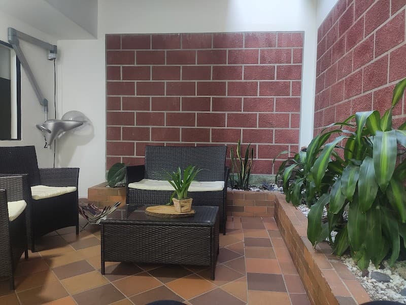 Abel Vega Beauty Studio Bello photo