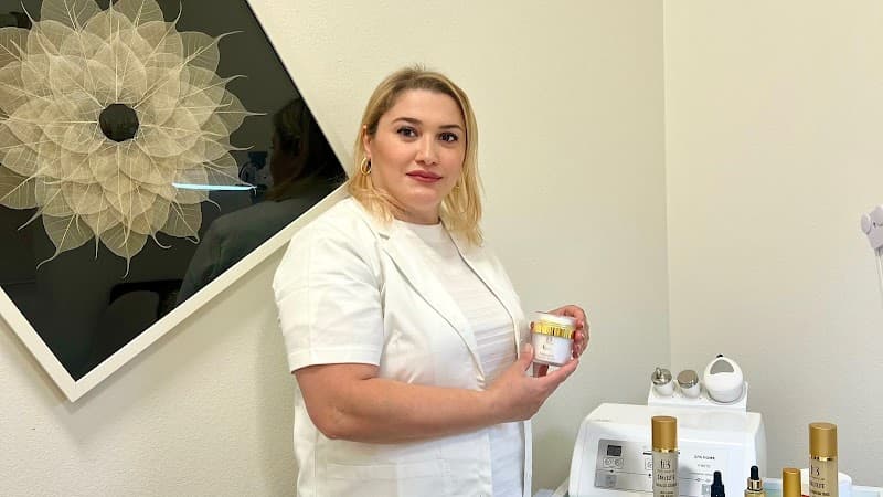 Absolute Skin Care and Waxing Glendale photo