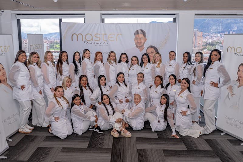 Academia de MICROPIGMENTACIONEl Rey de las Cejas Medellín photo