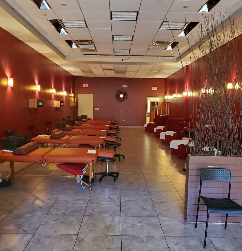 Accusage Therapy Gurnee Mills photo