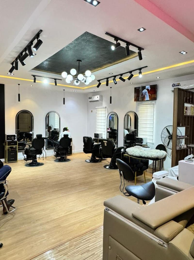 Adeson's Executive Unisex Hair Salon Lagos photo