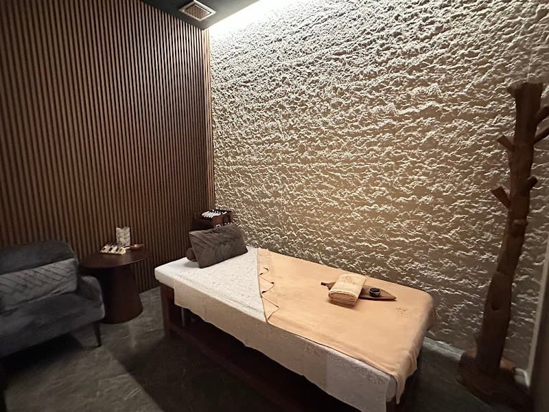 Adeva Holistic Aromatherapy Spa Kuching photo