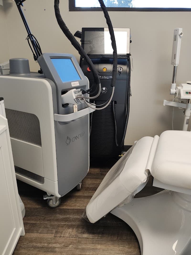 Advance Dermaesthetic By karen Tamarac photo