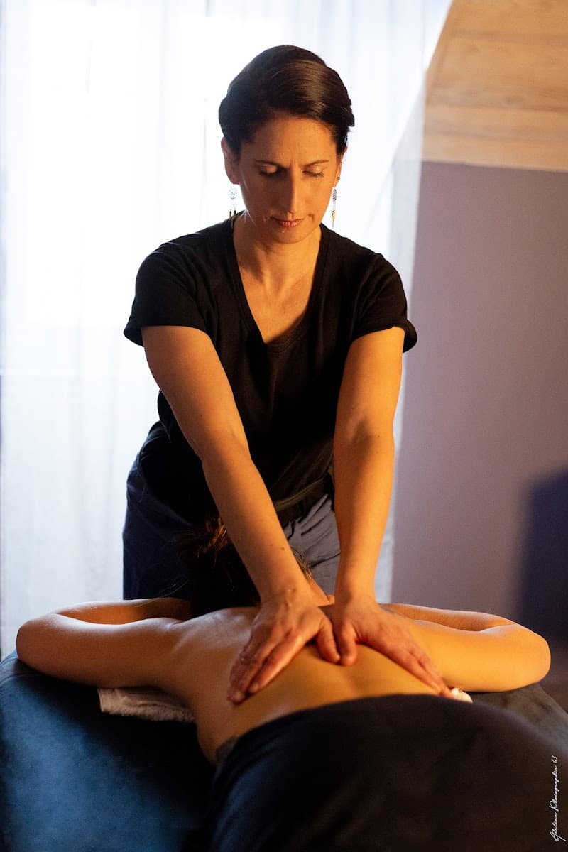 Agnès G-massage bien-être Gelles photo