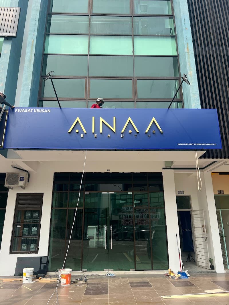 Ainaa 'Delegance BeauDe' Tebrau photo