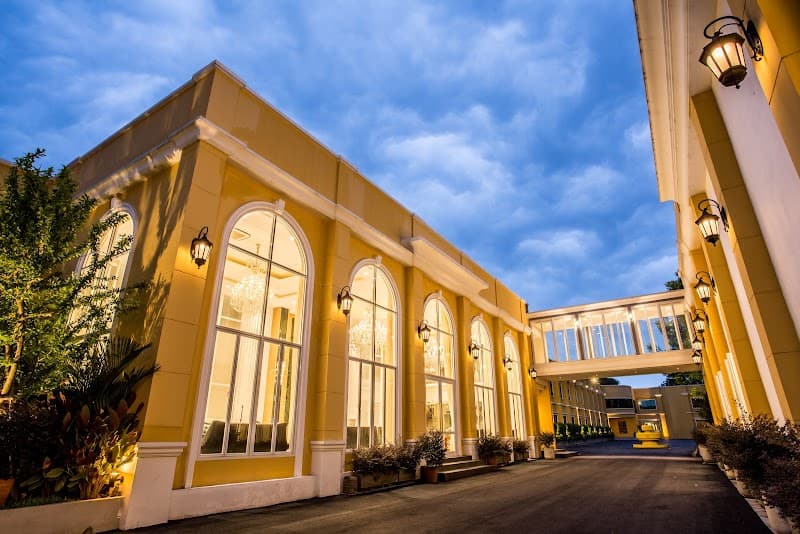 Aisawan Kaset-Navamin Bangkok photo