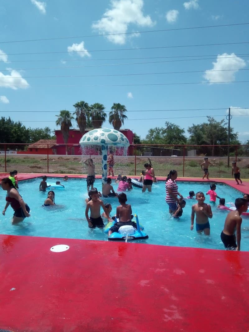 Albercas y Toboganes La Rana Tuxpan photo