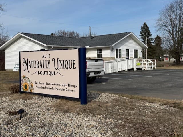 Ali's Naturally Unique Boutique Au Gres photo