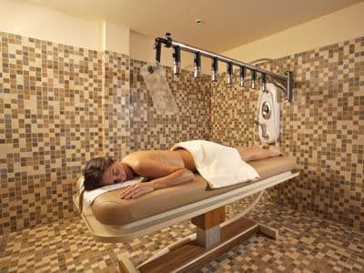 Almarezuva Spa Delhi photo