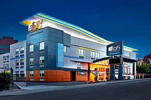 Aloft Calgary University photo