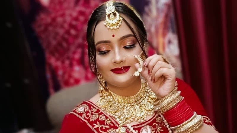 Alpana makeover semariya Mangawan photo
