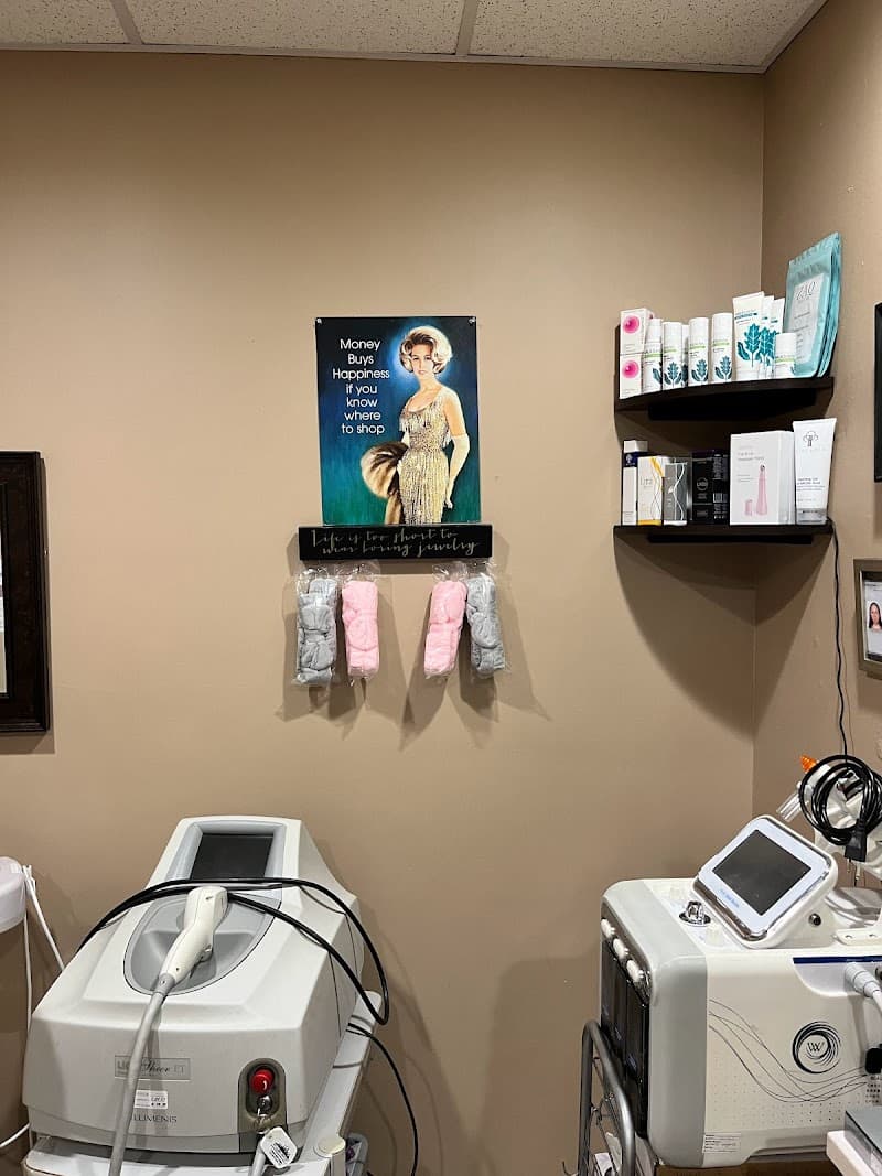 Aluov Skin Care Oyster Bay photo