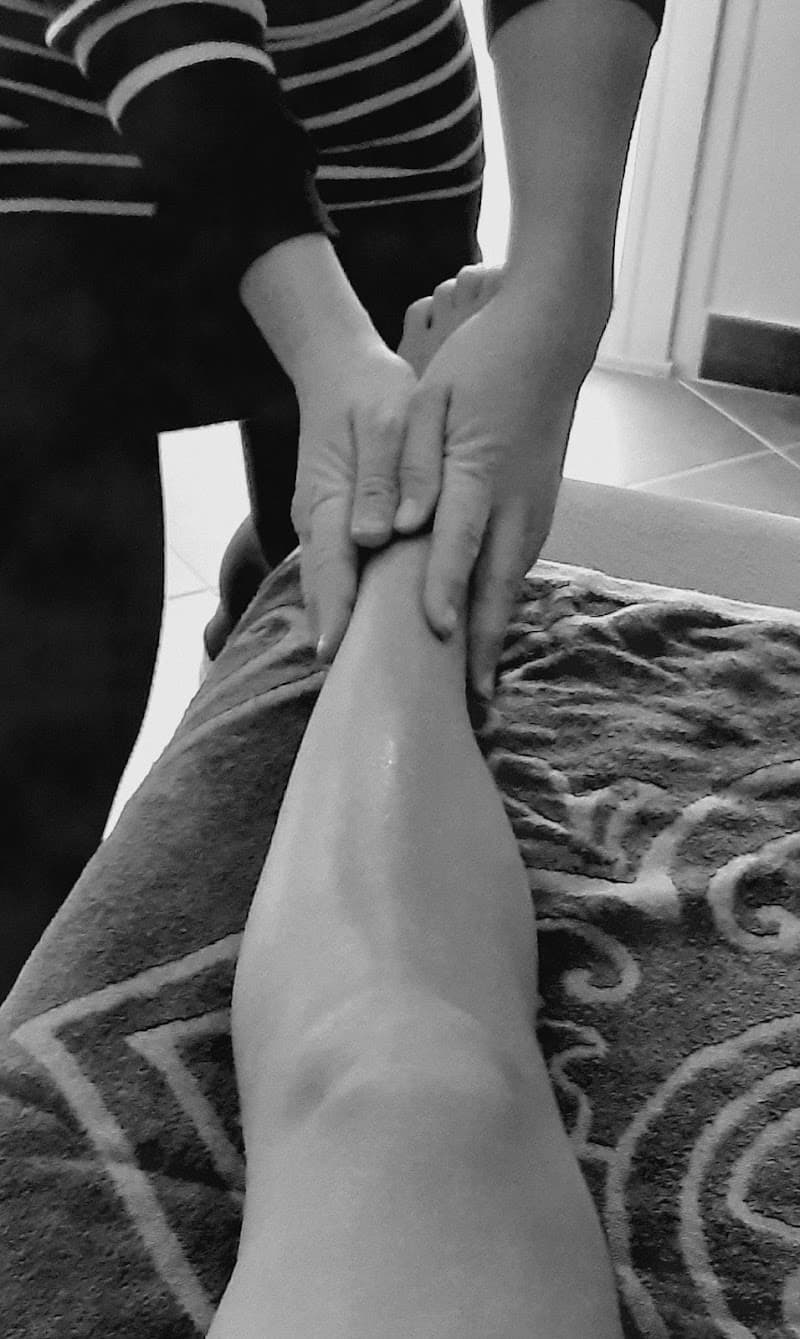 Amandine Desvernes Relaxologue et Massage Bien-Être Les Gonds photo