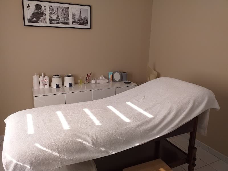 Amethy's Institut Beaumont-en-Véron photo