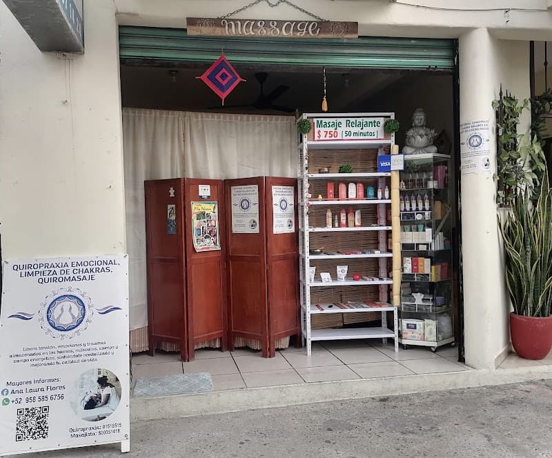 Ana Laura Flores Crucecita photo