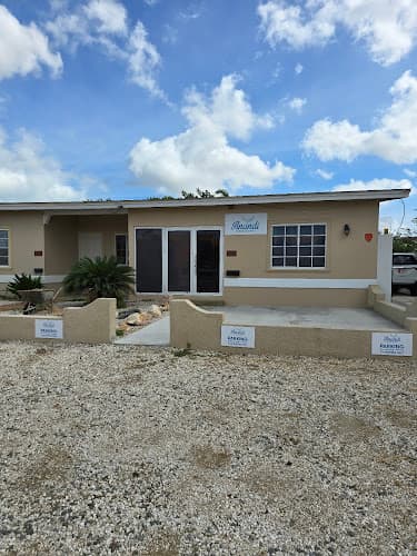 Anandi Oranjestad photo