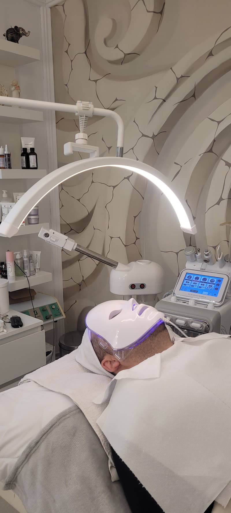 Andreea Medvichi Cosmetic Probeauty Suceava photo