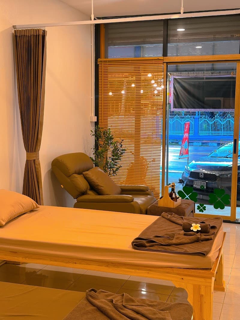 Aoi Thai Massage Bangkok photo
