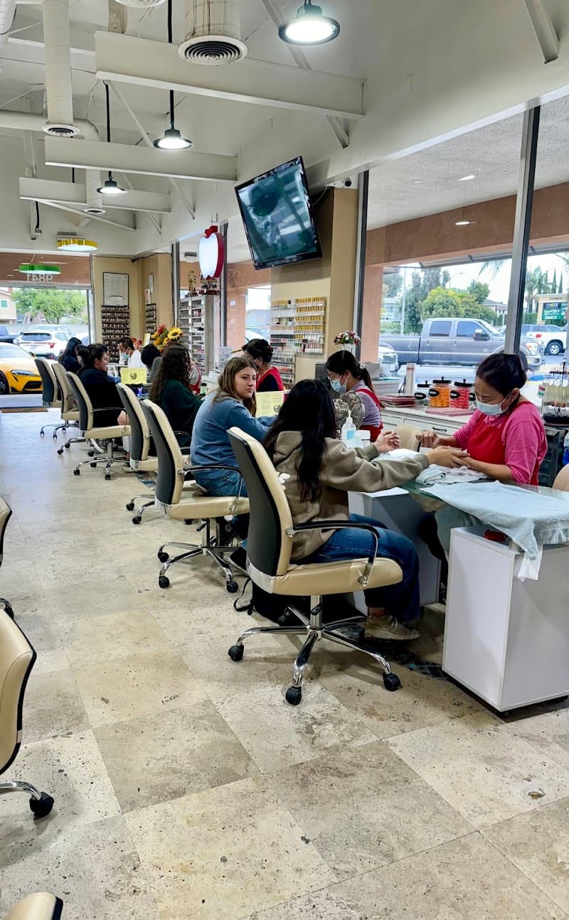 Apple Nails Salon & Spa Cypress photo