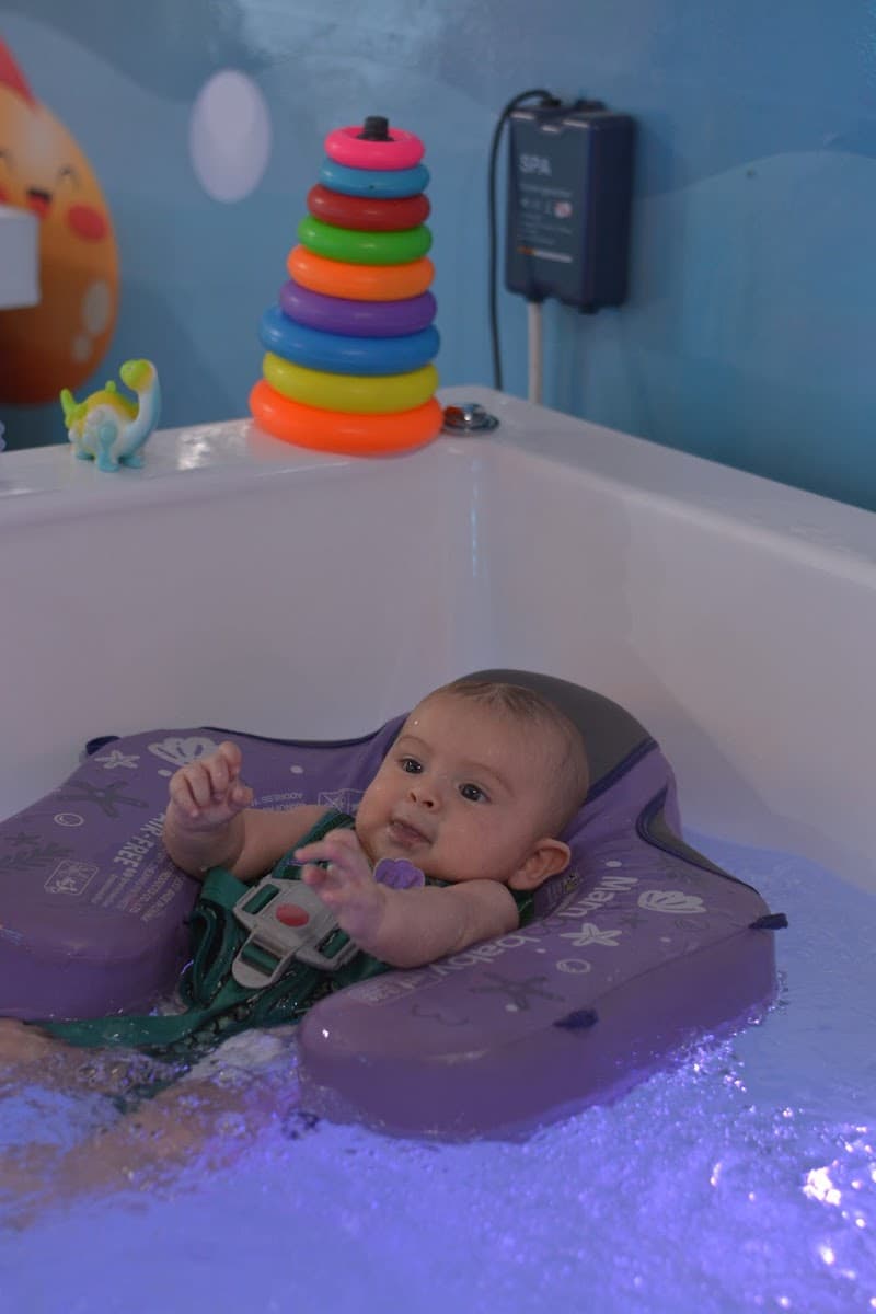 Aquatic baby spa Bucaramanga photo