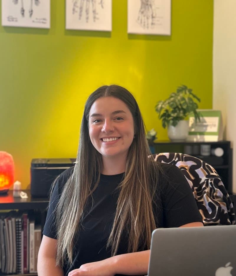 Ariane Charbonneau - Ostéopathe et Massothérapeute Gatineau photo