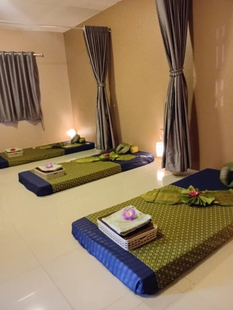Aris Thai massage Chiang Mai photo
