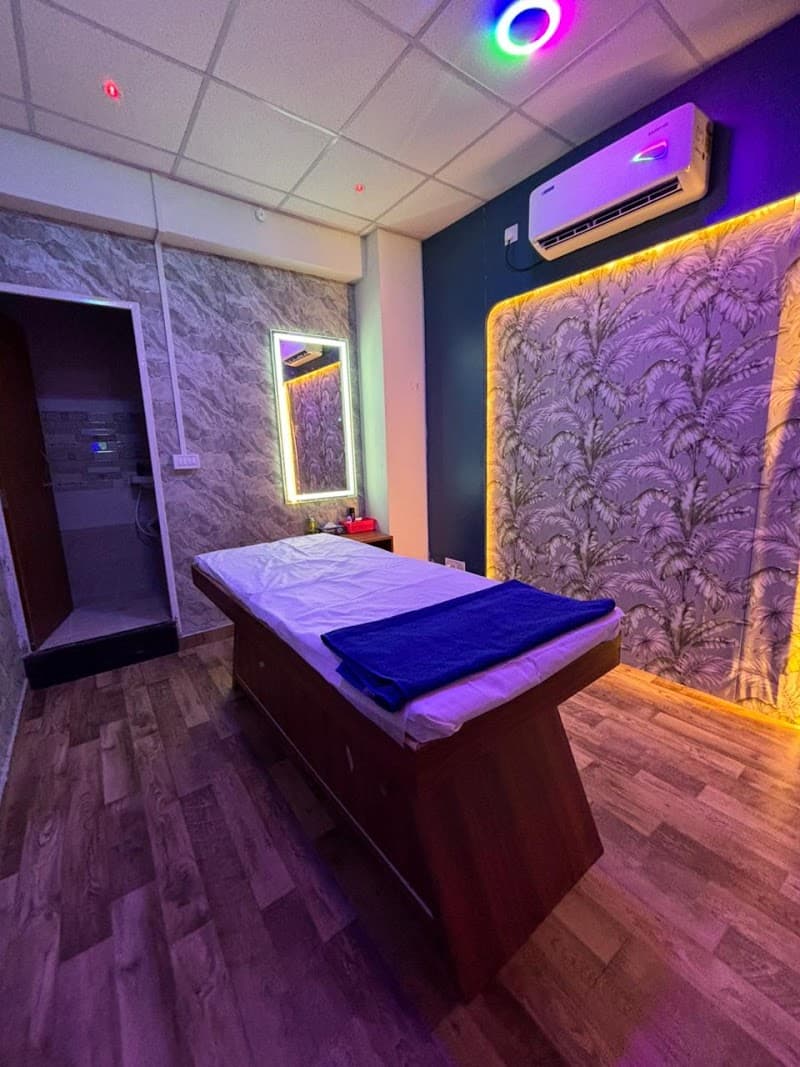 Aroma Decent Spa Chhatrapati Sambhaji Nagar photo