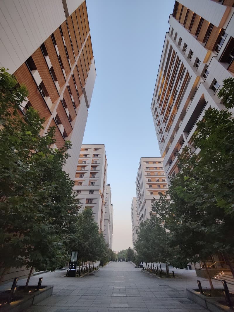 Artesh Boulevard (Bagh Behesht) Tehran photo