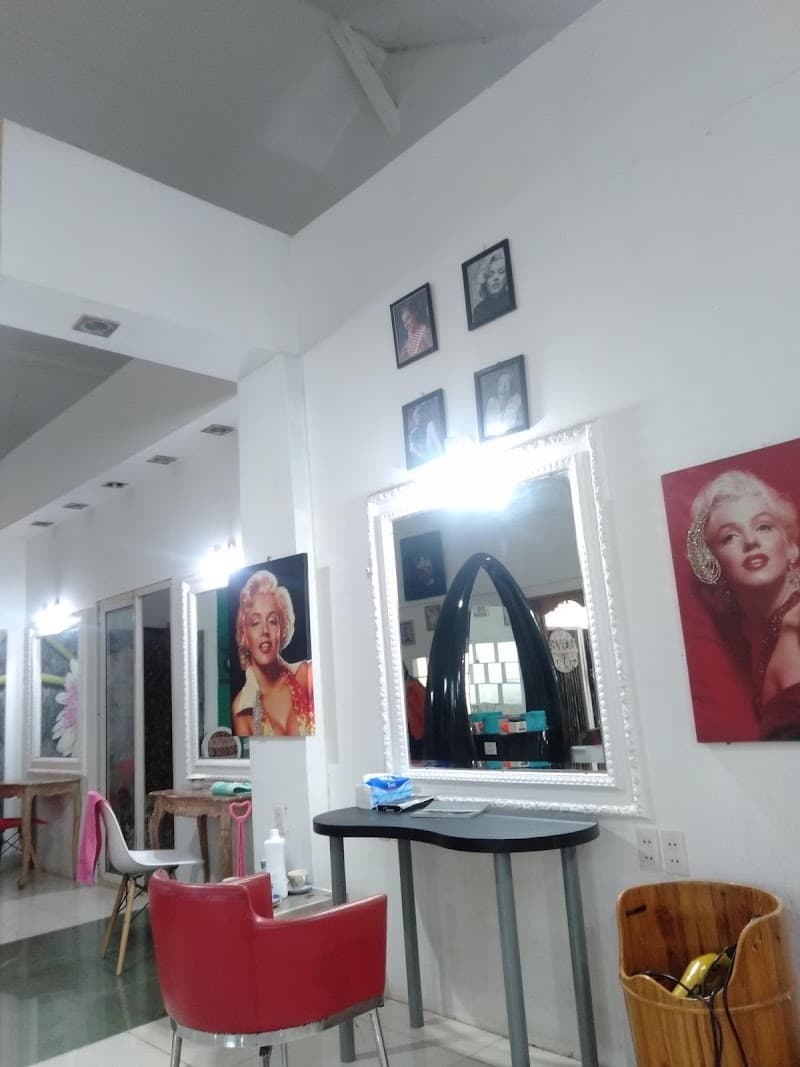 Artline Studio Gallery Salon & Spa Medan photo