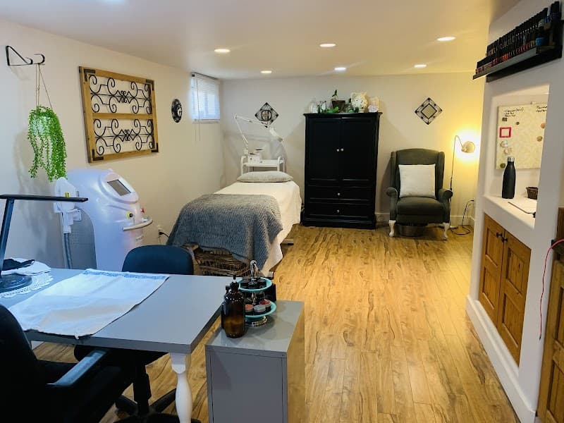 Athina's Desert Day Spa Oliver photo