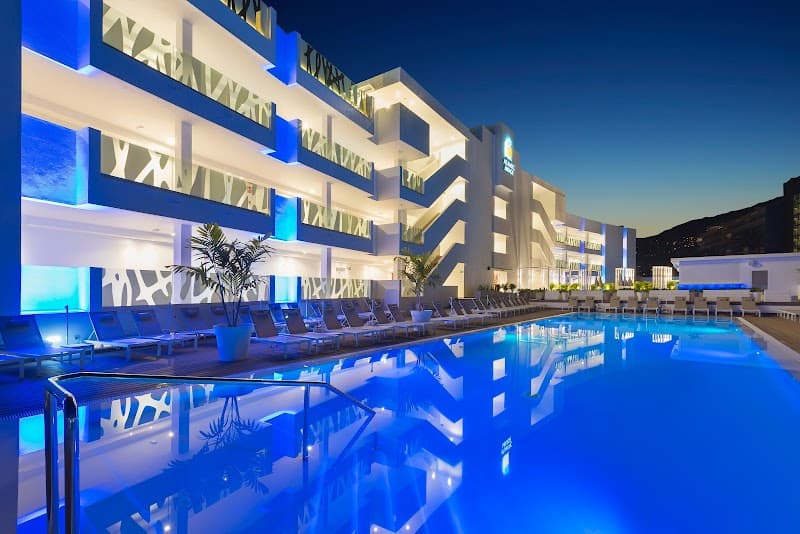ATLANTIC MIRAGE SUITES & SPA Tenerife photo