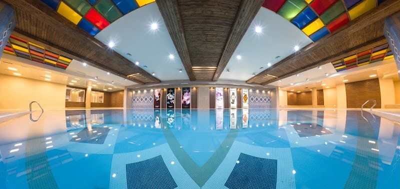 Isfahan atrinasportclub photo