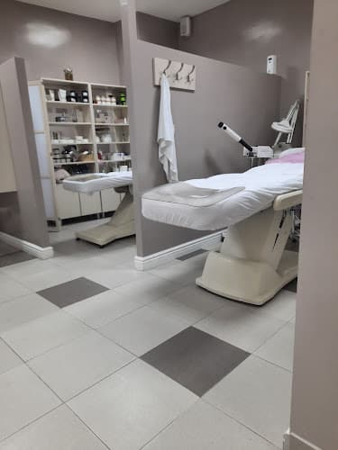 Aura Profi kozmetičko frizerski salon Šabac, Masarikova 2 photo