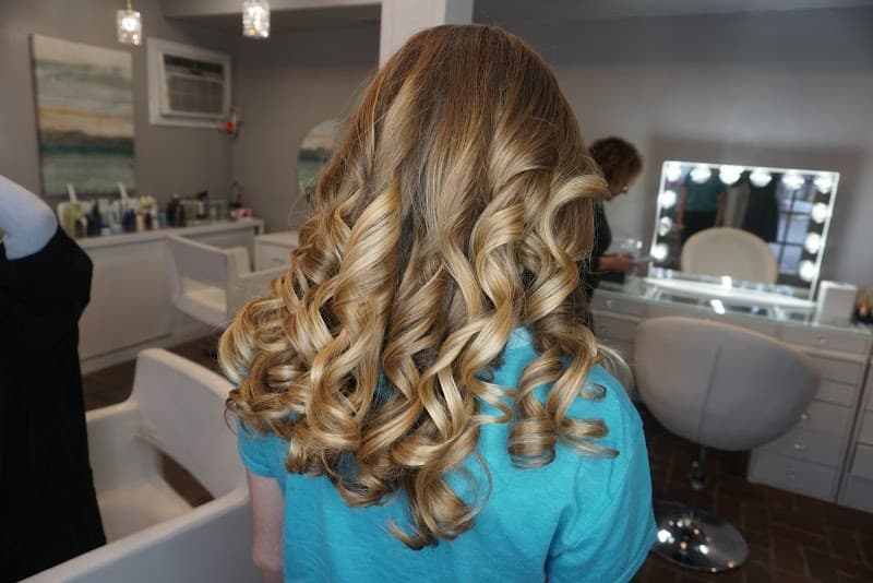 Aura Salon & Style Bar Chappaqua photo