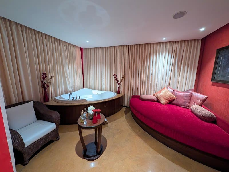 Aura Spa Chennai photo