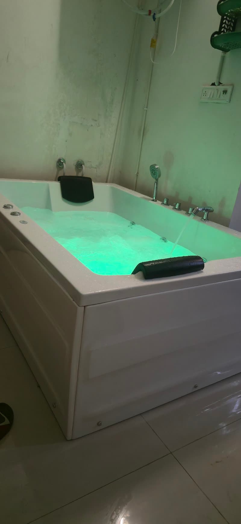 Aura The Family Spa , spa in himmatnagar, best spa in himmatnagar Himatnagar, Piplikampa photo