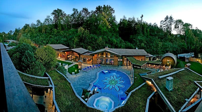 Auszeit - das Sauna-Bergdorf Bad Schallerbach photo