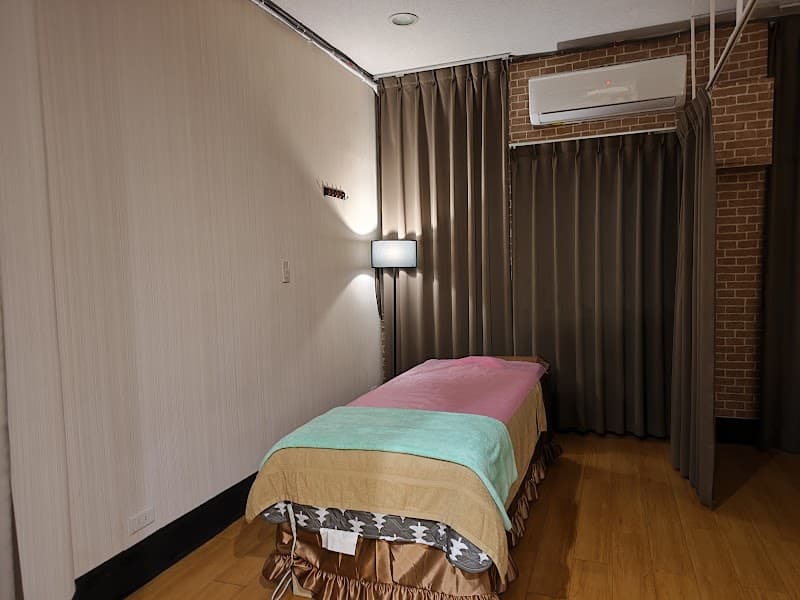 Authentic Thai Massage Keelung City photo