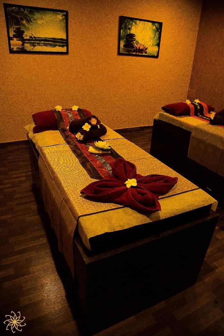 Avon Luxury Spa Bangalore photo