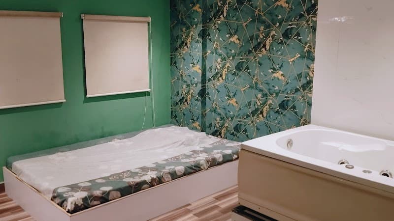 Ayush Spa And Saloon Mumbai photo