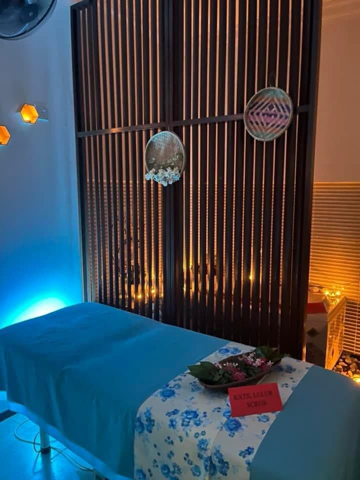Aztie Beauty Spa - Tikam Batu Pekula photo