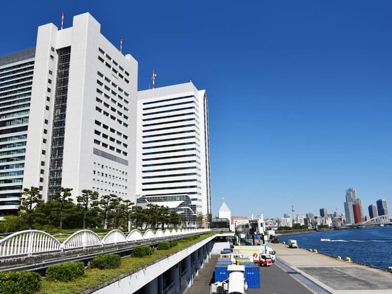 AZuR Tokyo photo