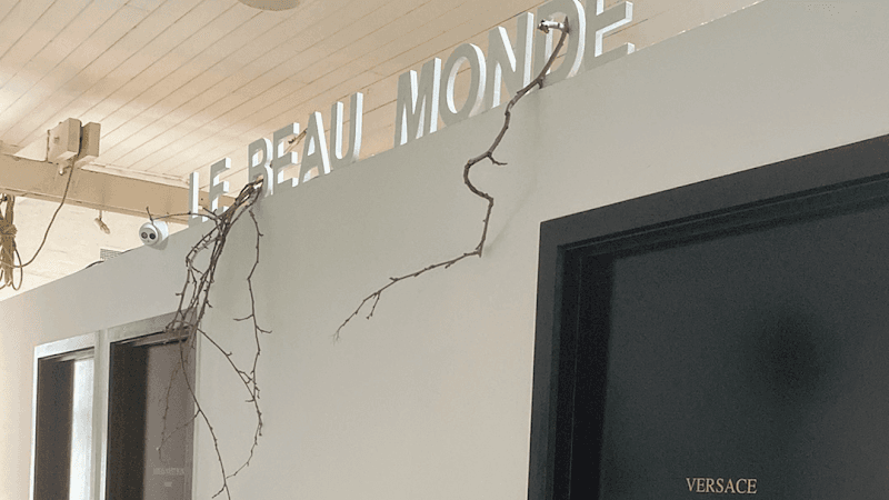 B & M Le Beau Monde MELBOURNE CBD photo