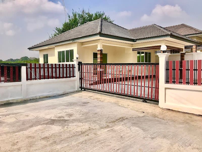 Baan Rak Kai Phanat Nikhom photo