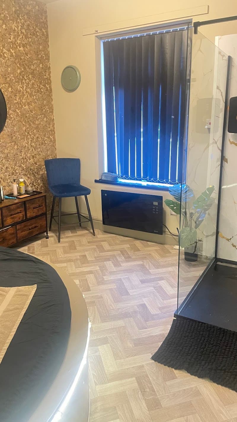 Baileys Massage Parlour Rochdale photo