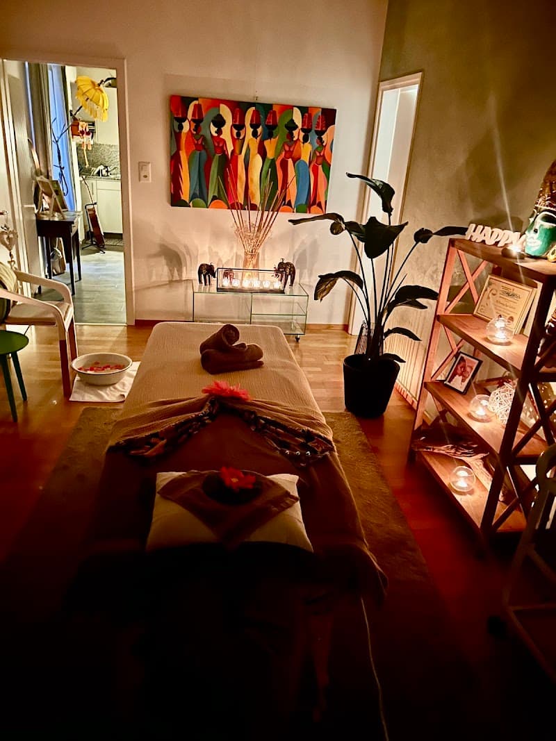 Bali Ayu studio Brissago photo