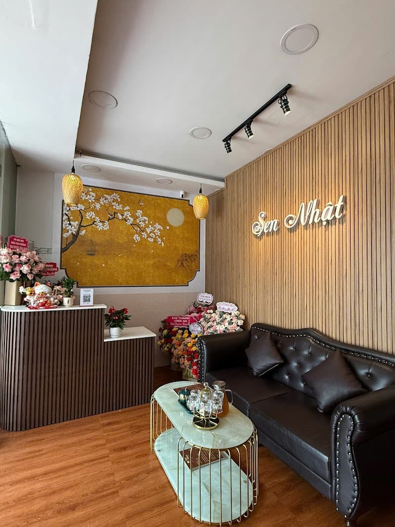 Bấm huyệt và Trị liệu Body & Foot Long Khánh photo