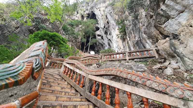 Ban Trakool Tingsantia Khao Chakan photo